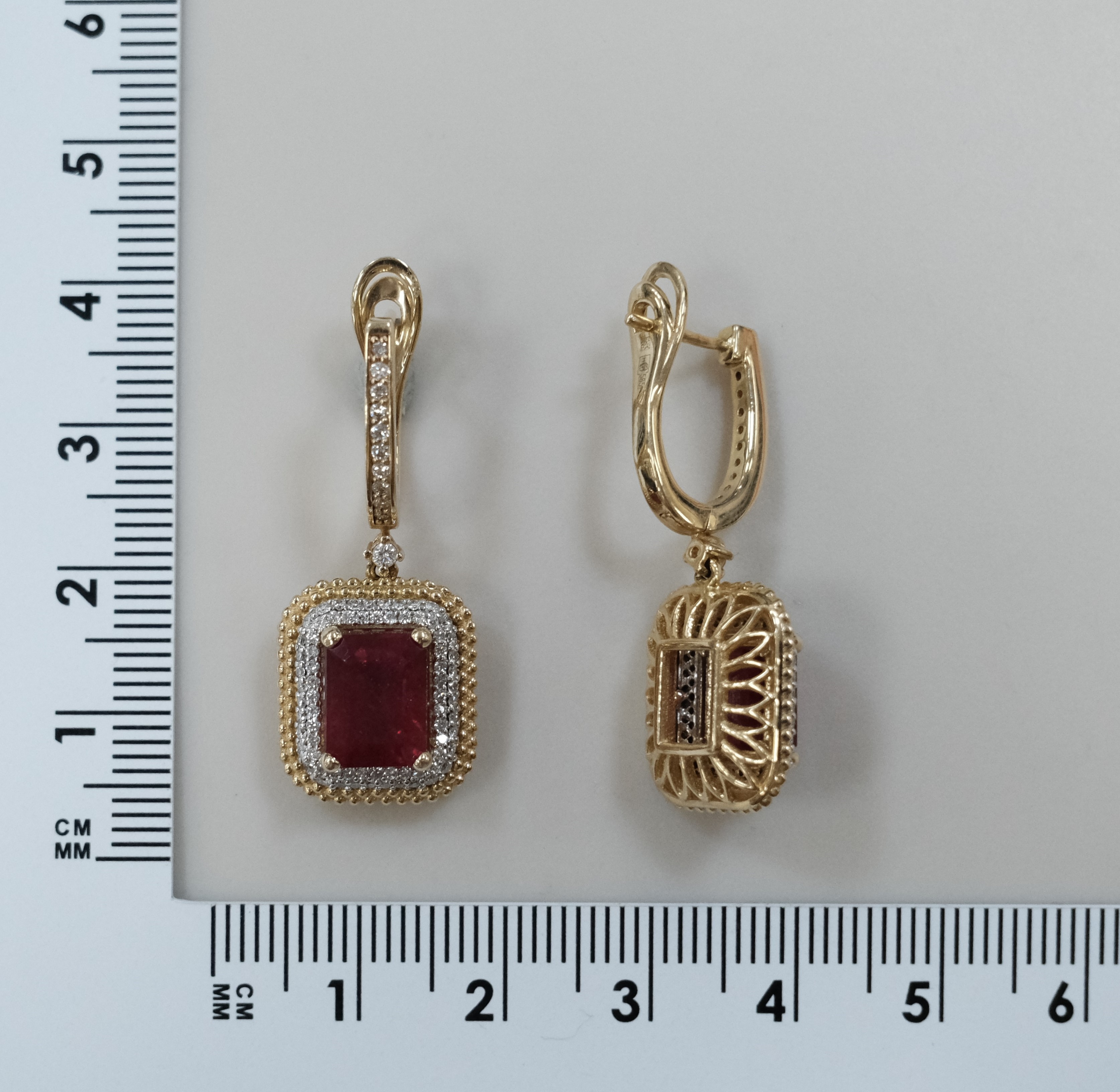 10511-001603 Серьги (Au 585)